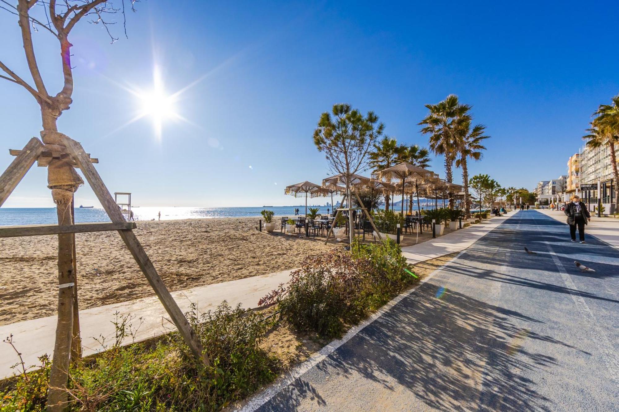 The Beachfront Apartment Durrës 외부 사진