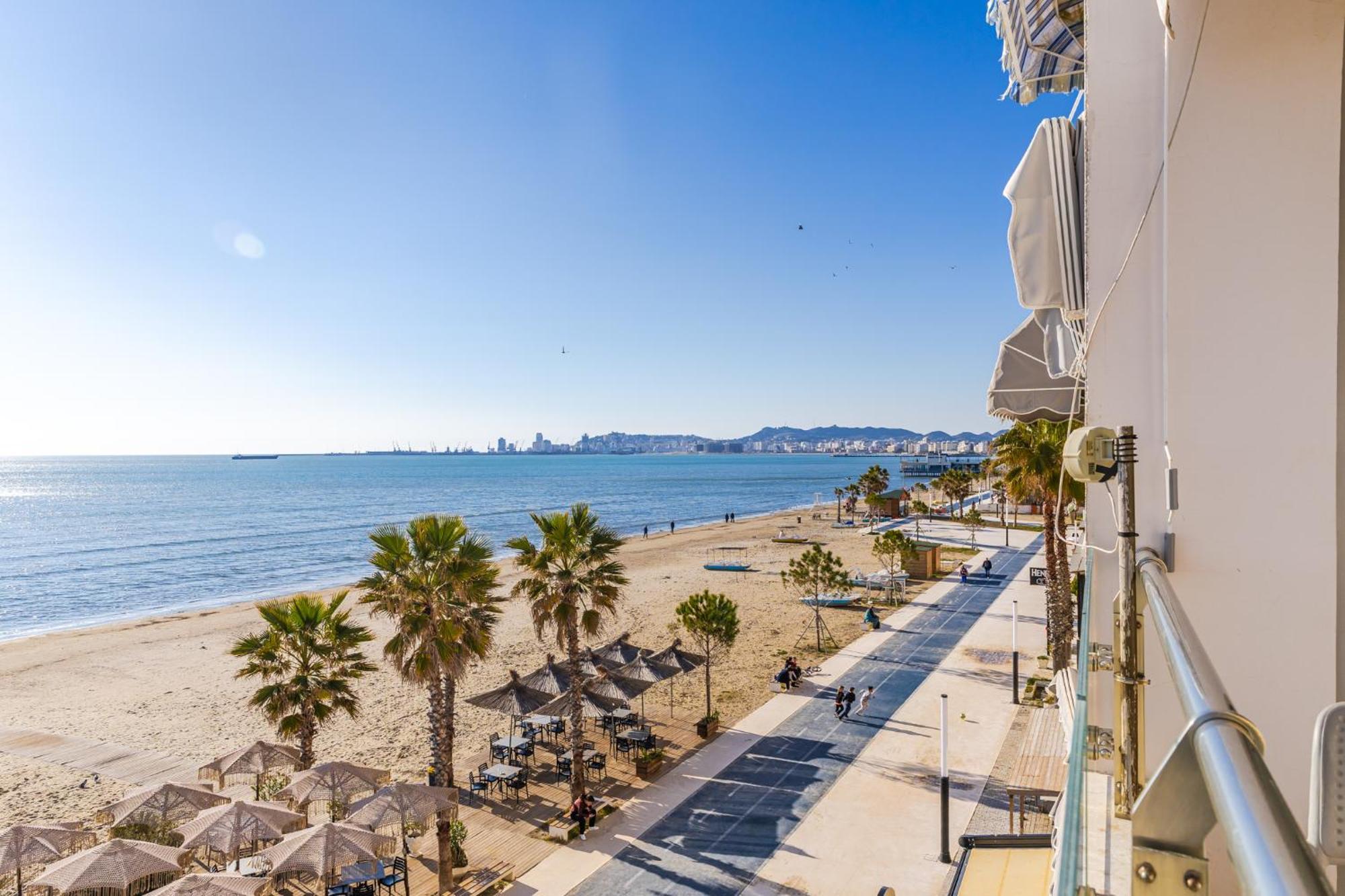 The Beachfront Apartment Durrës 외부 사진